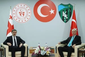 Cumhurbaşkanı Erdoğan, Kocaeli’de Gürcistan Cumhurbaşkanı Kavelaşvili ile Görüştü